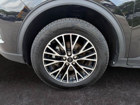 Used 2025 Ford Escape SE FWD image 15