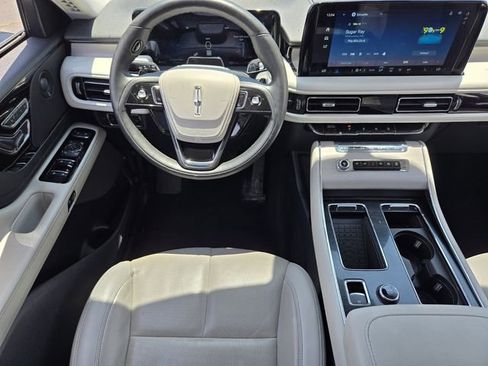 Certified 2025 Lincoln Aviator Reserve w/ Illumination Package RWD image 15