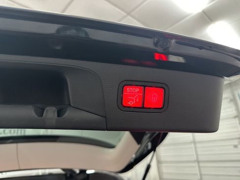 Certified 2022 Mercedes-Benz GLC 300 image 27