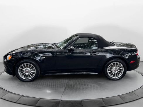Used 2017 FIAT 124 Spider Classica image 7