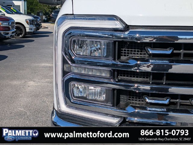 Used 2023 Ford F250 Lariat w/ Lariat Ultimate Package AWD/4WD image 9