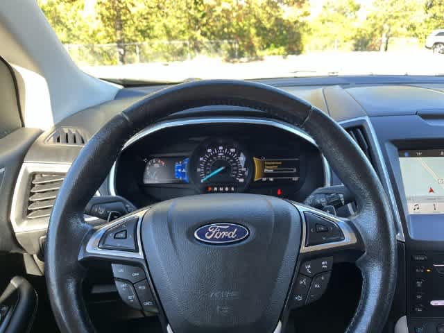Used 2017 Ford Edge Titanium w/ Equipment Group 302A AWD/4WD image 21