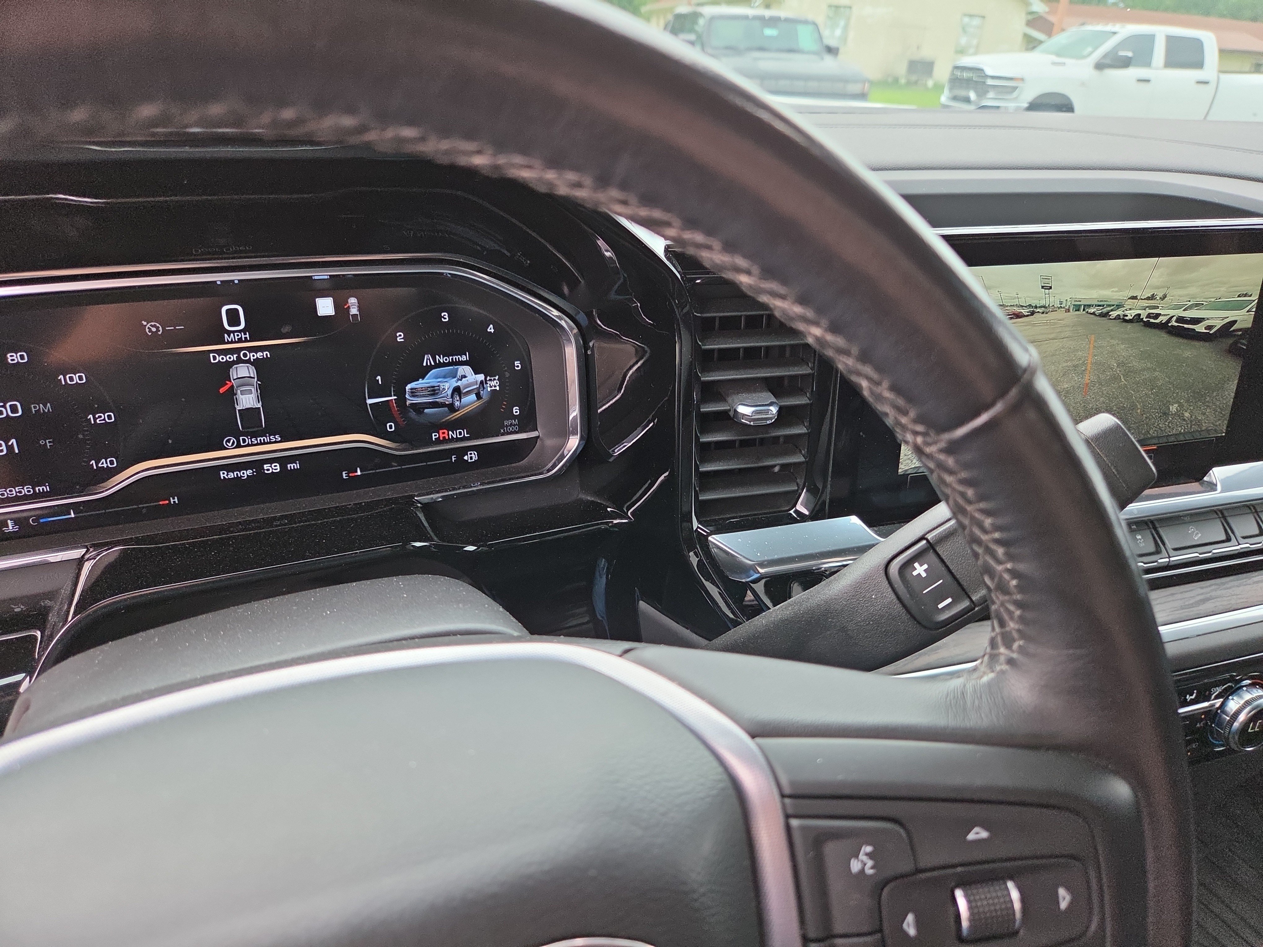 Used 2022 GMC Sierra 1500 SLT AWD/4WD image 11