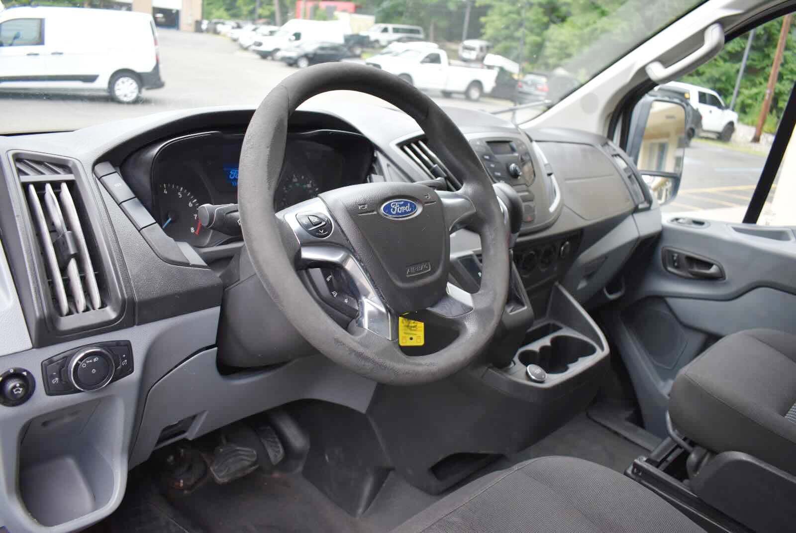 Used 2017 Ford Transit 250 130 Low Roof w/ Exterior Upgrade Package RWD image 11