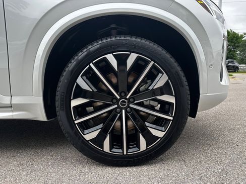New 2025 Volvo XC90 T8 Plus w/ Protection Package Premier image 7