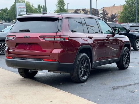 Used 2024 Jeep Grand Cherokee L Altitude AWD/4WD image 46