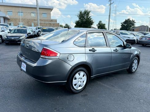 Used 2010 Ford Focus S FWD image 3