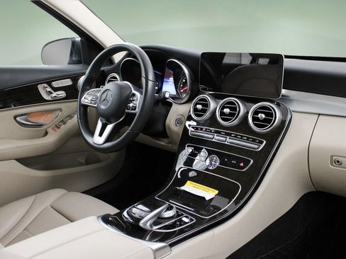 Used 2019 Mercedes-Benz C 300 Sedan image 21