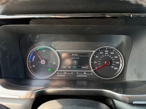 Used 2023 Kia Sorento EX FWD image 11