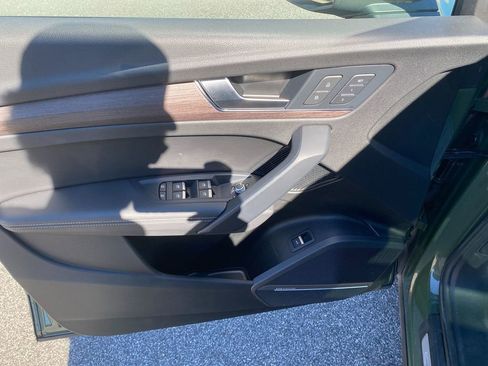 Used 2021 Audi Q5 Prestige w/ Prestige Package image 11