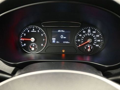 Used 2020 Kia Sorento LX image 13