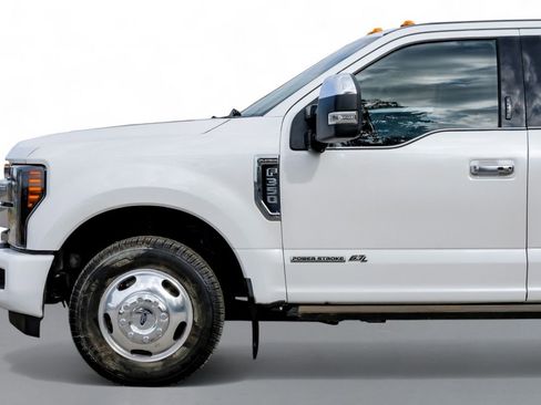 Used 2018 Ford F350 Platinum w/ Platinum Ultimate Package image 10