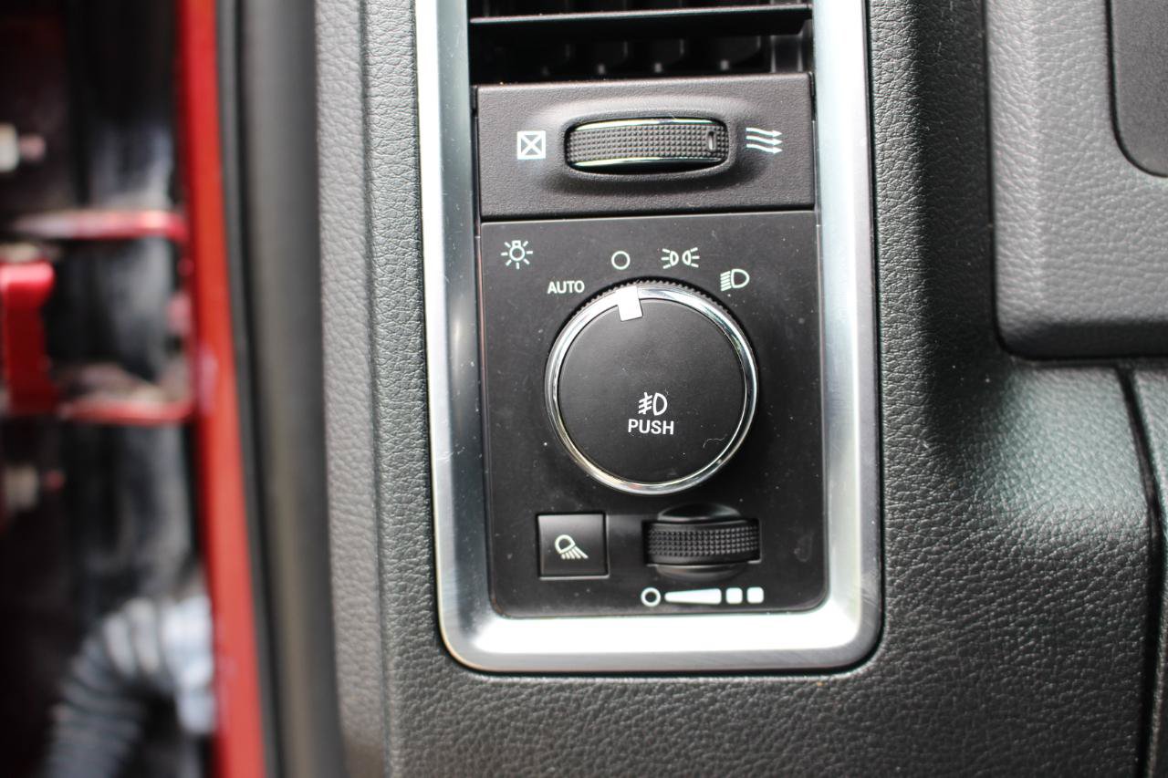 Used 2016 RAM 1500 Big Horn AWD/4WD image 18