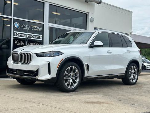 Used 2026 BMW X5 xDrive40i AWD/4WD image 4