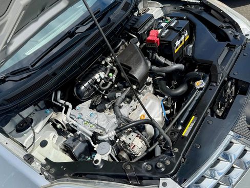 Used 2012 Nissan Rogue S image 25