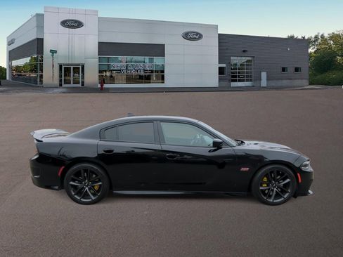 Used 2019 Dodge Charger Scat Pack w/ Plus Group image 10