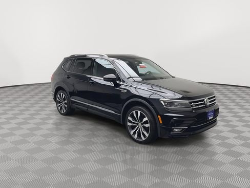 Used 2020 Volkswagen Tiguan SEL Premium R-Line AWD/4WD image 35