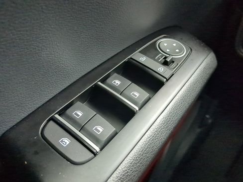 Certified 2025 Kia Soul GT-Line image 19