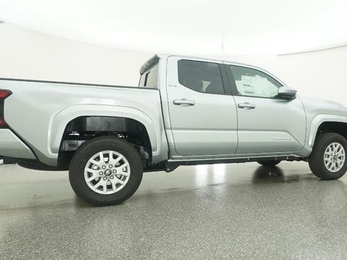 New 2026 Toyota Tacoma SR5 RWD image 21
