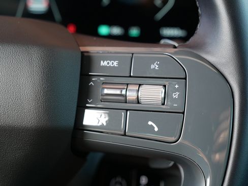 Used 2024 Kia EV9 GT-Line AWD/4WD image 29