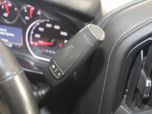 Used 2021 Chevrolet Silverado 1500 LT Trail Boss w/ Convenience Package II image 7