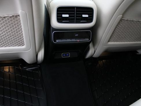 Used 2026 Mercedes-Benz GLE 450 4MATIC image 25