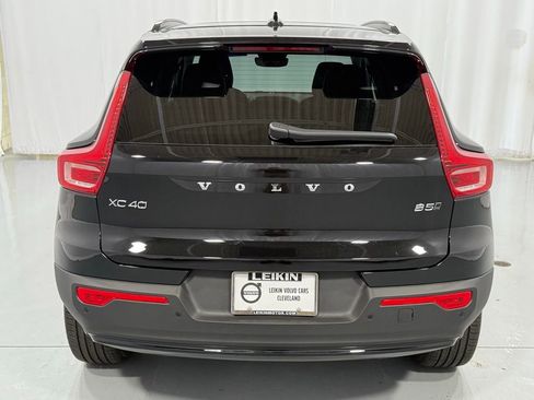 New 2026 Volvo XC40 B5 Core w/ Protection Package Premier image 7