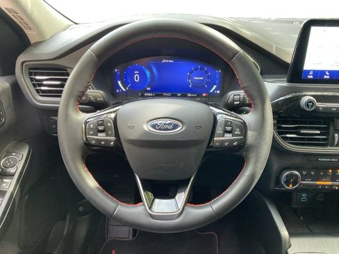 Used 2022 Ford Escape SEL w/ SEL Stealth AWD Package image 16