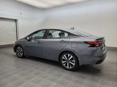 Used 2020 Nissan Versa SR image 3
