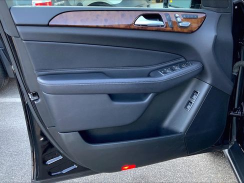 Used 2018 Mercedes-Benz GLS 450 4MATIC image 21