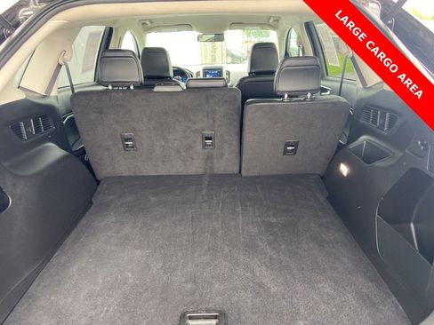 Used 2024 Ford Edge SEL image 3