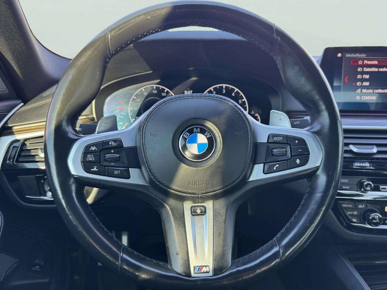 Used 2019 BMW M550i xDrive AWD/4WD image 21