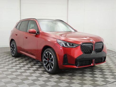 Used 2025 BMW X3 xDrive30i w/ Premium Package image 4