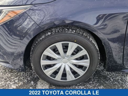 Used 2022 Toyota Corolla LE image 11