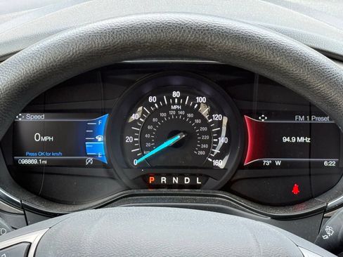 Used 2020 Ford Fusion SE FWD image 28