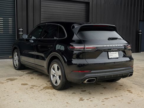Certified 2019 Porsche Cayenne image 3
