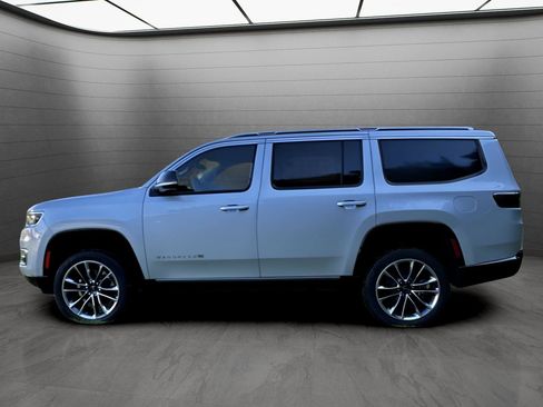 New 2023 Jeep Wagoneer Series III w/ Premium Group I image 3