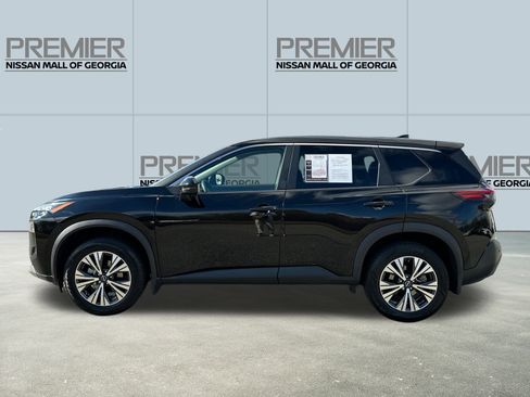 Used 2022 Nissan Rogue SV image 8