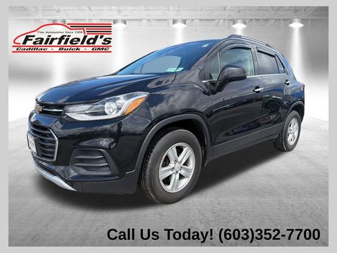Used 2019 Chevrolet Trax LT w/ LT Convenience Package AWD/4WD image 1