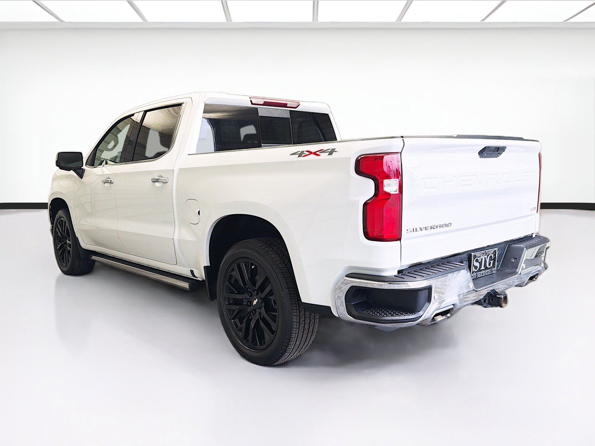 Used 2021 Chevrolet Silverado 1500 LTZ AWD/4WD image 6