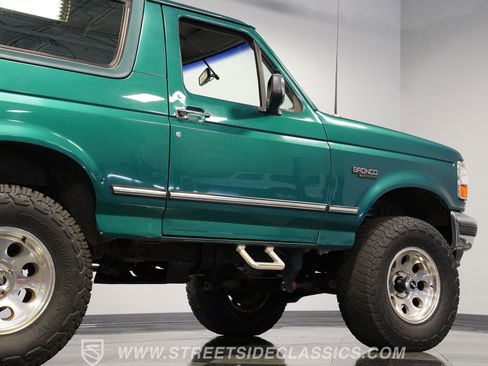 Used 1996 Ford Bronco XLT image 28