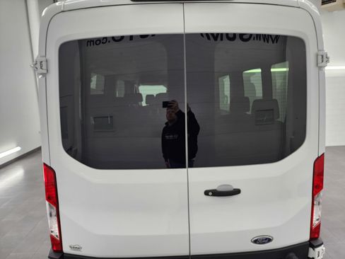 Used 2019 Ford Transit 350 XLT image 24