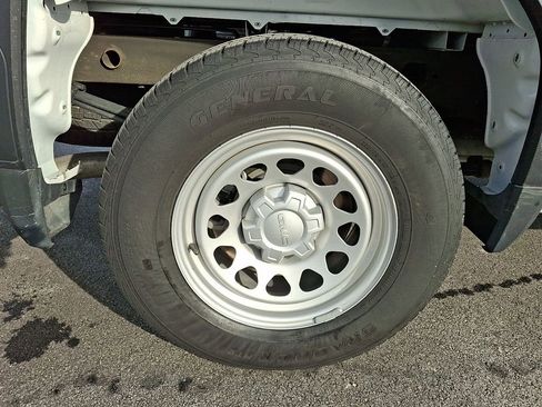 Used 2024 GMC Sierra 1500 Pro w/ Convenience Package image 11