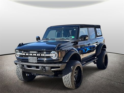 Used 2022 Ford Bronco Outer Banks image 7