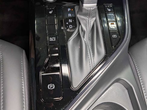 Used 2024 Kia Niro EX FWD image 27