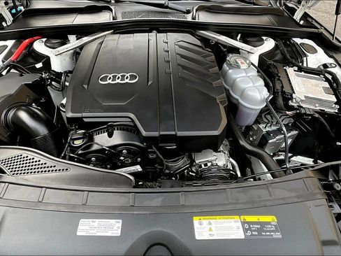 Used 2023 Audi A4 2.0T Premium w/ Convenience Package image 29
