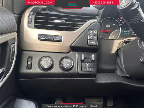 Used 2017 GMC Yukon Denali w/ Open Road Package AWD/4WD image 11
