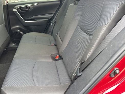 Used 2023 Toyota RAV4 LE FWD image 9