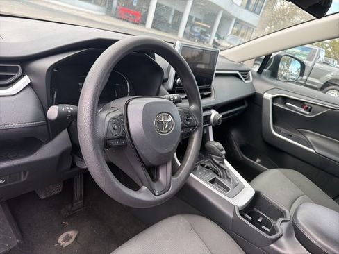 Used 2024 Toyota RAV4 XLE image 9
