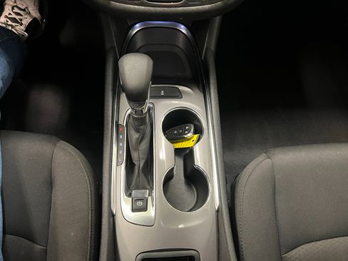 Used 2023 Chevrolet Malibu LT image 38